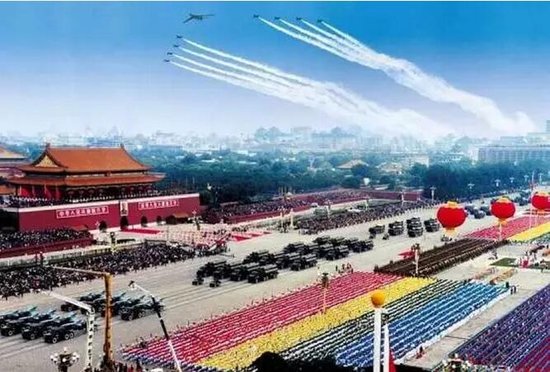 慶祝祖國(guó)輝煌，50周年國(guó)慶大閱兵高清完整版回顧，慶祝祖國(guó)輝煌，國(guó)慶大閱兵高清完整版回顧，共襄五十周年慶典盛況