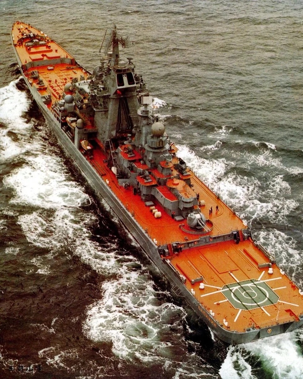 中國(guó)版基洛夫級(jí)巡洋艦，探索未來(lái)海上霸主之路，中國(guó)版基洛夫級(jí)巡洋艦，未來(lái)海上霸主之路的探索