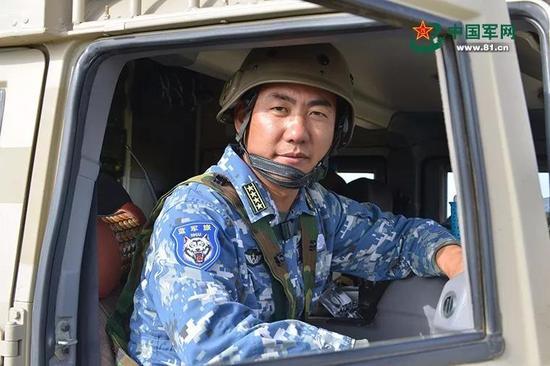 滿廣志現(xiàn)在是什么軍銜？深度解析其軍事生涯及成就，滿廣志的軍銜與軍事生涯，深度解析及成就概覽
