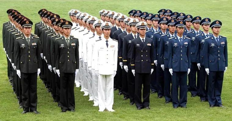 解放軍最新夾克作業(yè)服，設(shè)計(jì)特點(diǎn)與優(yōu)勢分析，解放軍最新夾克作業(yè)服設(shè)計(jì)特點(diǎn)與優(yōu)勢解析