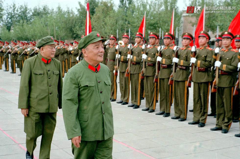 解放軍儀仗隊表演視頻，展現(xiàn)榮耀與力量，解放軍儀仗隊榮耀與力量的震撼表演視頻