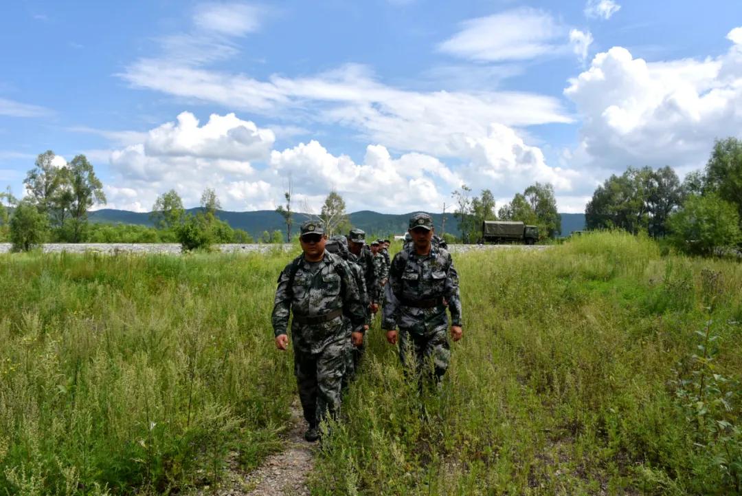 國際軍事形勢最新消息2020深度解析，全球軍事動態(tài)深度解析，國際軍事形勢最新消息2020回顧與前瞻