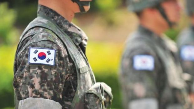 韓國(guó)服兵役是否可怕？探究真相與誤解，韓國(guó)服兵役真相探究，揭示事實(shí)與誤解的真相