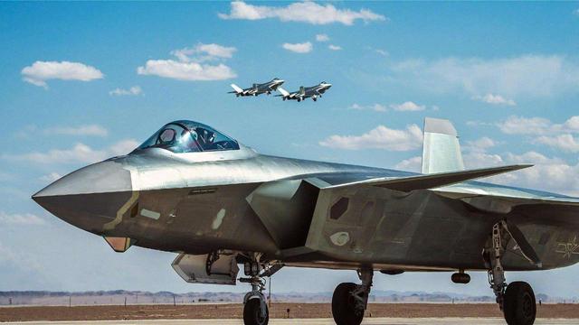 殲-21戰(zhàn)機(jī)介紹，未來空中力量的璀璨明珠，殲-21戰(zhàn)機(jī)，未來空中力量的璀璨明珠介紹