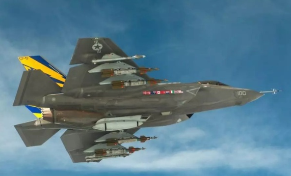 殲-35官方介紹，新一代艦載戰(zhàn)斗機(jī)的卓越性能，殲-35新一代艦載戰(zhàn)斗機(jī)卓越性能介紹