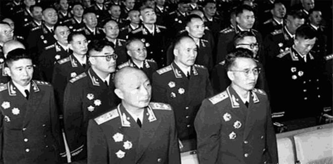 上將退休了，警衛(wèi)工作的延續(xù)與尊重，上將退休后，警衛(wèi)工作的傳承與尊重致敬