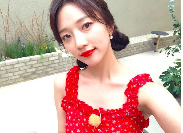 中國(guó)女演員表大全，璀璨星光閃耀熒屏，中國(guó)璀璨女星，女演員表大全及熒屏風(fēng)采