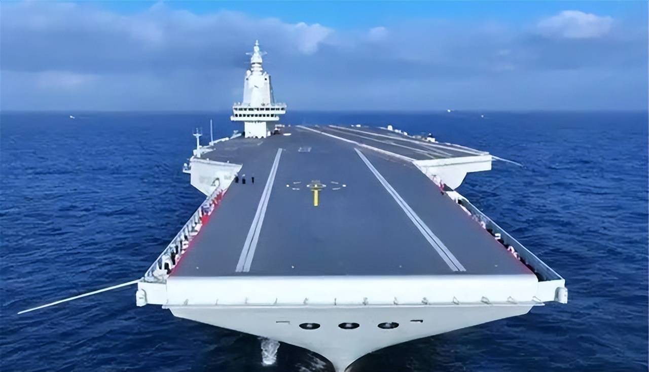 中國(guó)最強(qiáng)航母的名稱及其影響力探討，中國(guó)最強(qiáng)航母名稱揭秘，探討其影響力與意義