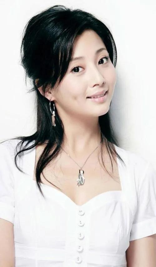 中國最美的女明星有哪些，中國最美女明星盤點，驚艷熒屏的佳人風(fēng)采