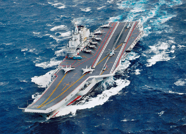 殲-35與遼寧艦，中國海軍航空力量的雙璧合璧，殲-35與遼寧艦，中國海軍航空力量的完美融合
