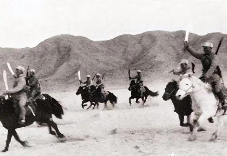 西路軍，歷史回顧與深入解析，西路軍歷史回顧與深度解析，戰(zhàn)略決策與戰(zhàn)爭(zhēng)影響研究